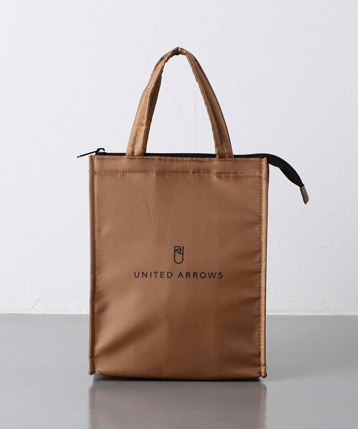 【ユナイテッドアローズ/UNITED ARROWS】のロゴ ランチバッグ 人気、トレンドファッション・服の通販 founy(ファニー) 　ファッション　Fashion　レディースファッション　WOMEN　バッグ　Bag　コンパクト　Compact　スタイリッシュ　Stylish　ボックス　Box　旅行　Travel　 other-1|ID: prp329100004319294 ipo3291000000029963192