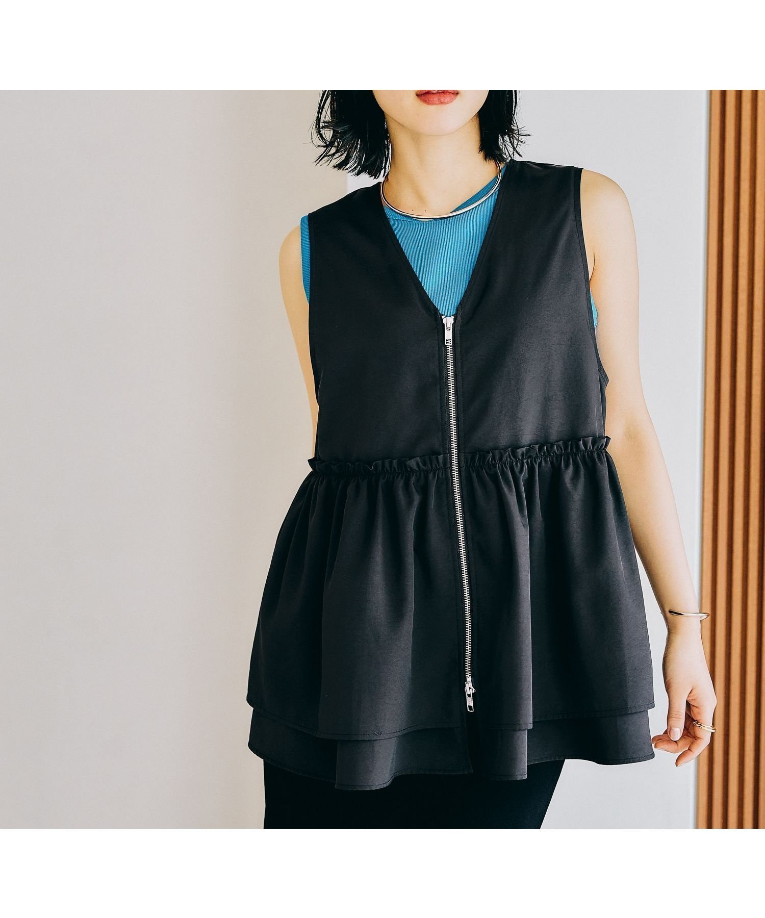 【レプシィム ローリーズファーム/LEPSIM LOWRYS FARM】のギャザーWZIPベスト 人気、トレンドファッション・服の通販 founy(ファニー) 　ファッション　Fashion　レディースファッション　WOMEN　アウター　Coat Outerwear　トップス・カットソー　Tops/Tshirt　ベスト/ジレ　Gilets/Vests　おすすめ　Recommend　ギャザー　Gather　ジップ　Zip　トレンド　Trend　ベスト　Vest　ペプラム　Peplum　ボトム　Bottom　今季　This Season　春　Spring　秋　Autumn/Fall　 other-1|ID: prp329100004325215 ipo3291000000031890325