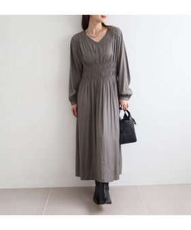 【ルクールブラン/le.coeur blanc】のシャーリングVネックワンピース 人気、トレンドファッション・服の通販 founy(ファニー) ファッション Fashion レディースファッション WOMEN ワンピース Dress おすすめ Recommend インナー Inner オケージョン Occasion シャーリング Shirring ストレート Straight タートル Turtle ヴィンテージ Vintage 羽織 Haori |ID:prp329100004325695