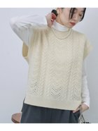 【サマンサモスモス/Samansa Mos2】のウール混ケーブルニットベスト 人気、トレンドファッション・服の通販 founy(ファニー) ファッション Fashion レディースファッション WOMEN アウター Coat Outerwear トップス・カットソー Tops/Tshirt ニット Knit Tops ベスト/ジレ Gilets/Vests スリット Slit ハイネック High Neck ベスト Vest 透かし Watermark thumbnail キナリ|ID: prp329100004327752 ipo3291000000030275285