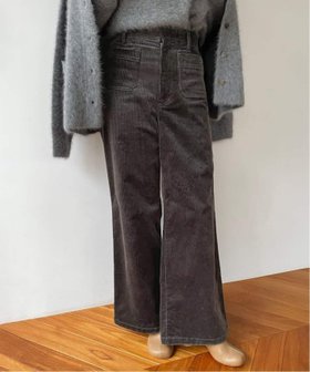 【スローブ イエナ/SLOBE IENA】の8Wソフトコールミニフレアパンツ 人気、トレンドファッション・服の通販 founy(ファニー) ファッション Fashion レディースファッション WOMEN パンツ Pants 2024年 2024 2024-2025秋冬・A/W Aw/Autumn/Winter/Fw/Fall/2024-2025 カットソー Cut And Sew コーデュロイ Corduroy ショート Short バランス Balance パッチ Patch フレア Flare ボトム Bottom ポケット Pocket 今秋 This Fall 秋 Autumn/Fall |ID:prp329100004333963