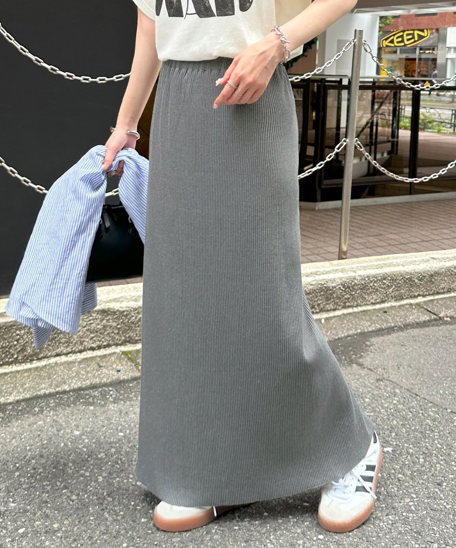 【ディスコート/Discoat】のリブナロースカート インテリア・キッズ・メンズ・レディースファッション・服の通販 founy(ファニー) 　ファッション　Fashion　レディースファッション　Fashion for Women　スカート　Skirts　シンプル　Simple, Minimal　スリット　Slit, Slit Detail　フィット　Fit, Slim Fit　リブニット　Rib Knit, Ribbed Knit　グレー|ID: prp329100004334688 ipo3291000000033024979