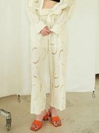 【リリーブラウン/Lily Brown】のパッチワークレース2WAYパンツ 人気、トレンドファッション・服の通販 founy(ファニー) ファッション Fashion レディースファッション WOMEN パンツ Pants おすすめ Recommend インド India オリエンタル Oriental ショート Short ストレート Straight セットアップ Set Up パッチワーク Patchwork ベーシック Basic レース Race ワイド Wide thumbnail WHT[001]|ID: prp329100004335979 ipo3291000000030123477