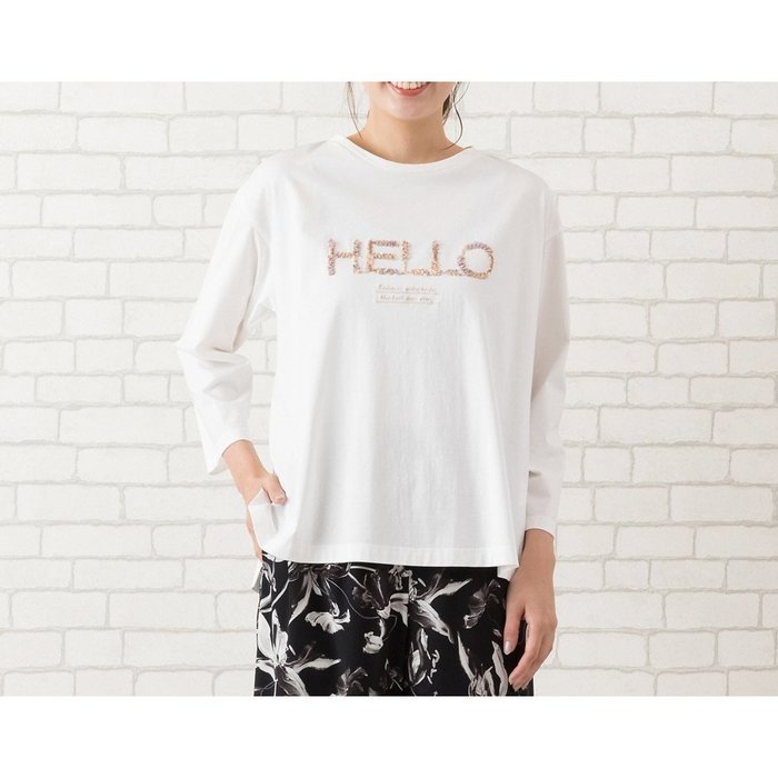 【ピサーノ/PISANO】の『HELLO』刺繍カットソー インテリア・キッズ・メンズ・レディースファッション・服の通販 founy(ファニー) https://founy.com/ ファッション Fashion レディースファッション WOMEN トップス・カットソー Tops/Tshirt カットソー Cut and Sewn カットソー Cut And Sew シンプル Simple スパンコール Sequins スリット Slit エレガント 上品 Elegant |ID: prp329100004337302 ipo3291000000030137341