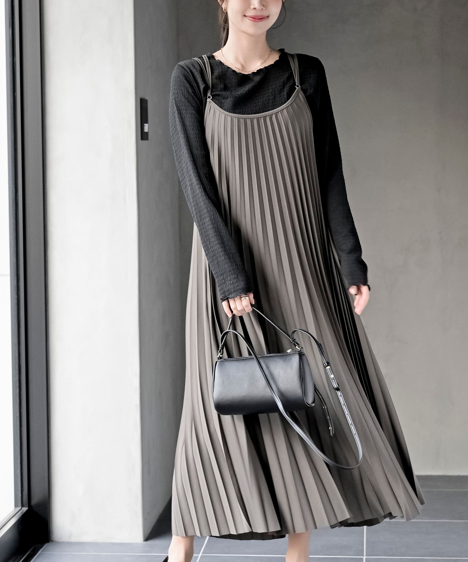【アールピーエス/rps】のプリーツキャミワンピース 人気、トレンドファッション・服の通販 founy(ファニー) 　ファッション　Fashion　レディースファッション　WOMEN　ワンピース　Dress　キャミワンピース　No Sleeve Dresses　とろみ　Thickness　インナー　Inner　フェミニン　Feminine　プリーツ　Pleats　リボン　Ribbon　再入荷　Restock/Back In Stock/Re Arrival　 other-1|ID: prp329100004337738 ipo3291000000031977373