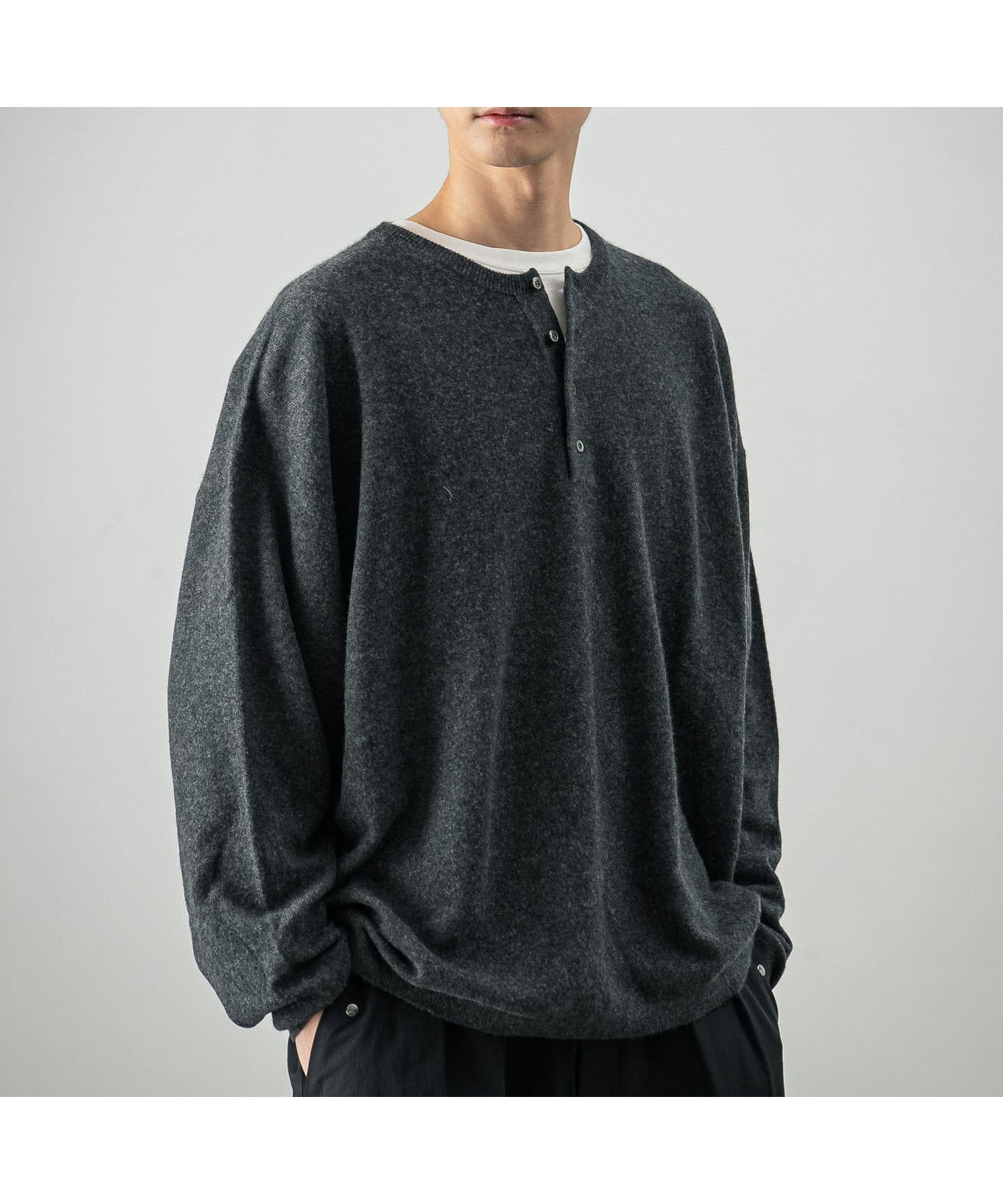 【アーバンリサーチ/URBAN RESEARCH / MEN】のSUPER WIDE CASHMERE HENRY NECK 人気、トレンドファッション・服の通販 founy(ファニー) 　ファッション　Fashion　メンズファッション　MEN　インナー　Inner　ヴィンテージ　Vintage　カシミヤ　Cashmere　クール　Cool　コンパクト　Compact　ショルダー　Shoulder　スタンダード　Standard　ドレープ　Drape　ドロップ　Drop　バランス　Balance　メンズ　Mens　リラックス　Relax　ワイド　Wide　A/W・秋冬　Aw・Autumn/Winter・Fw・Fall-Winter　冬　Winter　おすすめ　Recommend　2024年　2024　エレガント 上品　Elegant　2024-2025秋冬・A/W　Aw/Autumn/Winter/Fw/Fall/2024-2025　 other-1|ID: prp329100004338352 ipo3291000000030146650