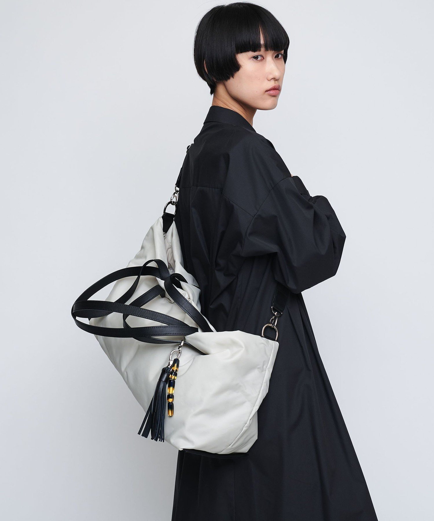 【ユナイテッドアローズ/UNITED ARROWS】のAEWEN MATOPH GIFT TOTE バッグ インテリア・キッズ・メンズ・レディースファッション・服の通販 founy(ファニー) 　ファッション　Fashion　レディースファッション　WOMEN　バッグ　Bag　おすすめ　Recommend　コンビ　Combination　チャーム　Charm　フロント　Front　ボンディング　Bonding　NATURAL|ID: prp329100004341413 ipo3291000000030287404