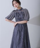 【プールヴー/PourVous】の刺繍レースパフスリーブドレス チャコール|ID: prp329100004342747 ipo3291000000030303803