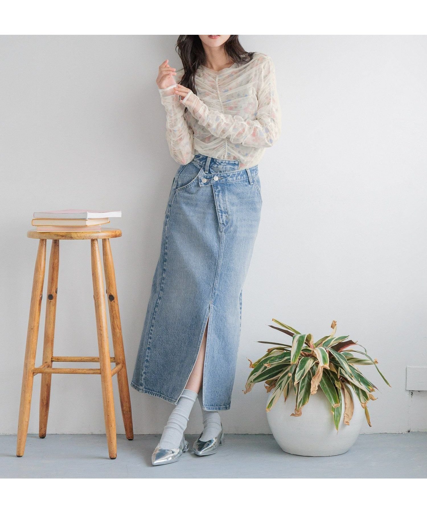 【ローリーズファーム/LOWRYS FARM】のCONE/アシメタイトスカート 人気、トレンドファッション・服の通販 founy(ファニー) 　ファッション　Fashion　レディースファッション　WOMEN　スカート　Skirt　おすすめ　Recommend　コンパクト　Compact　ショート　Short　スリット　Slit　タイトスカート　Tight Skirt　デニム　Denim　フロント　Front　リメイク　Remake　定番　Standard　 other-1|ID: prp329100004344223 ipo3291000000030320575