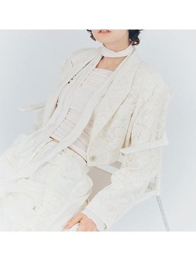 【ファーファー/FURFUR】のクロップドテーラードジャケット 人気、トレンドファッション・服の通販 founy(ファニー) ファッション Fashion レディースファッション WOMEN アウター Coat Outerwear ジャケット Jackets テーラードジャケット Tailored Jackets シンプル Simple スーツ Suit フェミニン Feminine レース Race |ID:prp329100004348187