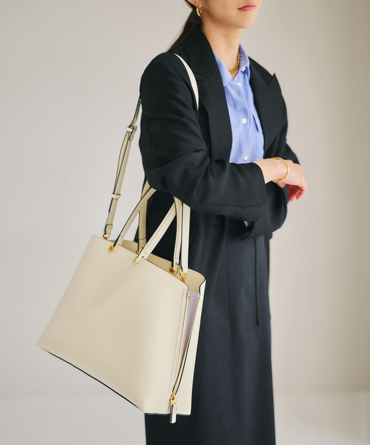 【ロペ/ROPE'】の【E POR】Y BAG Medium+【WEB限定/一部店舗限定】【通勤】【A4対応】【25SS】 インテリア・キッズ・メンズ・レディースファッション・服の通販 founy(ファニー) 　ファッション　Fashion　レディースファッション　WOMEN　オレンジ　Orange　サイドジップ　Side Zip　ショルダー　Shoulder　シンプル　Simple　ポケット　Pocket　ビジネス 仕事 通勤　Business　2025年　2025　2025春夏・S/S　Ss,Spring/Summer,2025　キナリ(16)|ID: prp329100004351366 ipo3291000000030466986