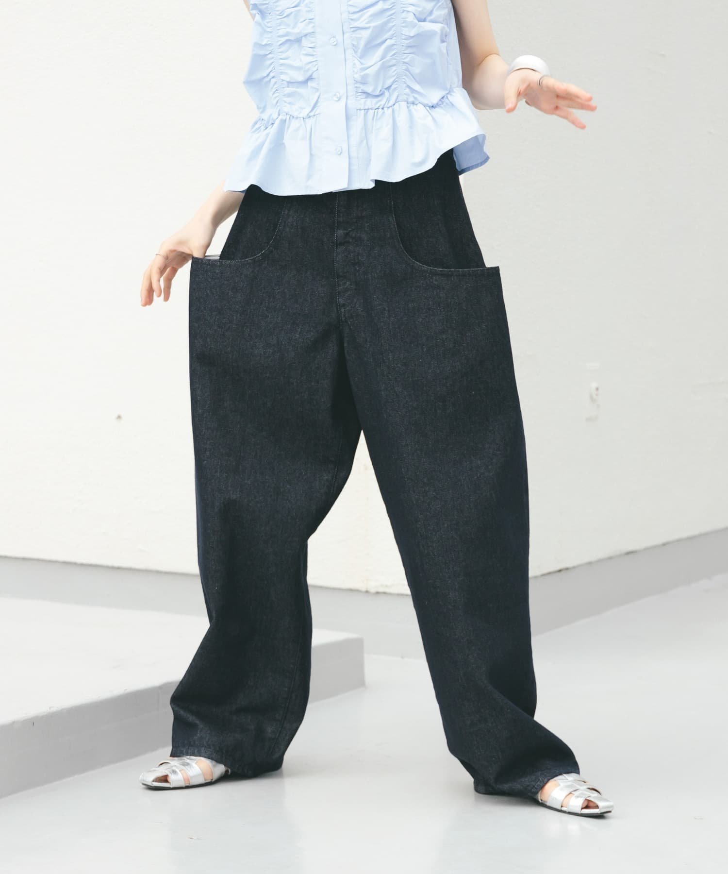 【ケービーエフ/KBF / URBAN RESEARCH】の『一部WEB限定カラー』『3サイズ展開』BIGポケットデザインデニム インテリア・キッズ・メンズ・レディースファッション・服の通販 founy(ファニー) 　ファッション　Fashion　レディースファッション　Fashion for Women　2023年　2023　2023春夏・S/S　Spring/Summer 2023 SS23　おすすめ　Recommended / Our Picks　デニム　Denim, Jeans Material　トレンド　Trend, Trending Now　ポケット　Pocket, Pocket Detail　人気　Popular, Best Seller　夏　Summer　S/S・春夏　SS, Spring/Summer, Warm Season　RIGID|ID: prp329100004369221 ipo3291000000033099266