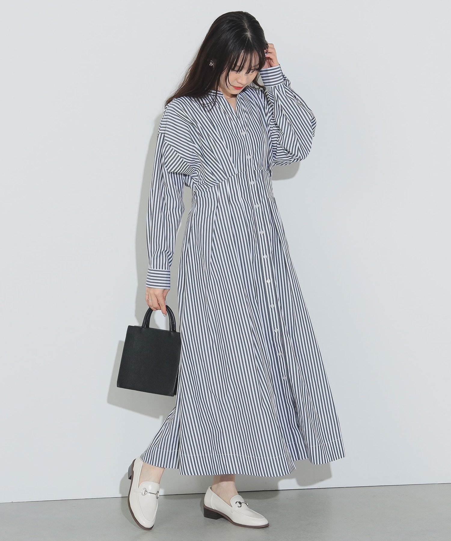 【ビームス ハート/BEAMS HEART】のストライプシャツ シェイプワンピース インテリア・キッズ・メンズ・レディースファッション・服の通販 founy(ファニー) 　ファッション　Fashion　レディースファッション　WOMEN　ワンピース　Dress　カーディガン　Cardigan　シェイプ　Shape　スキッパー　Skipper　ストライプ　Stripe　ストレート　Straight　ストール　Stall　フレア　Flare　フロント　Front　おすすめ　Recommend　BLACK|ID: prp329100004369445 ipo3291000000030544447