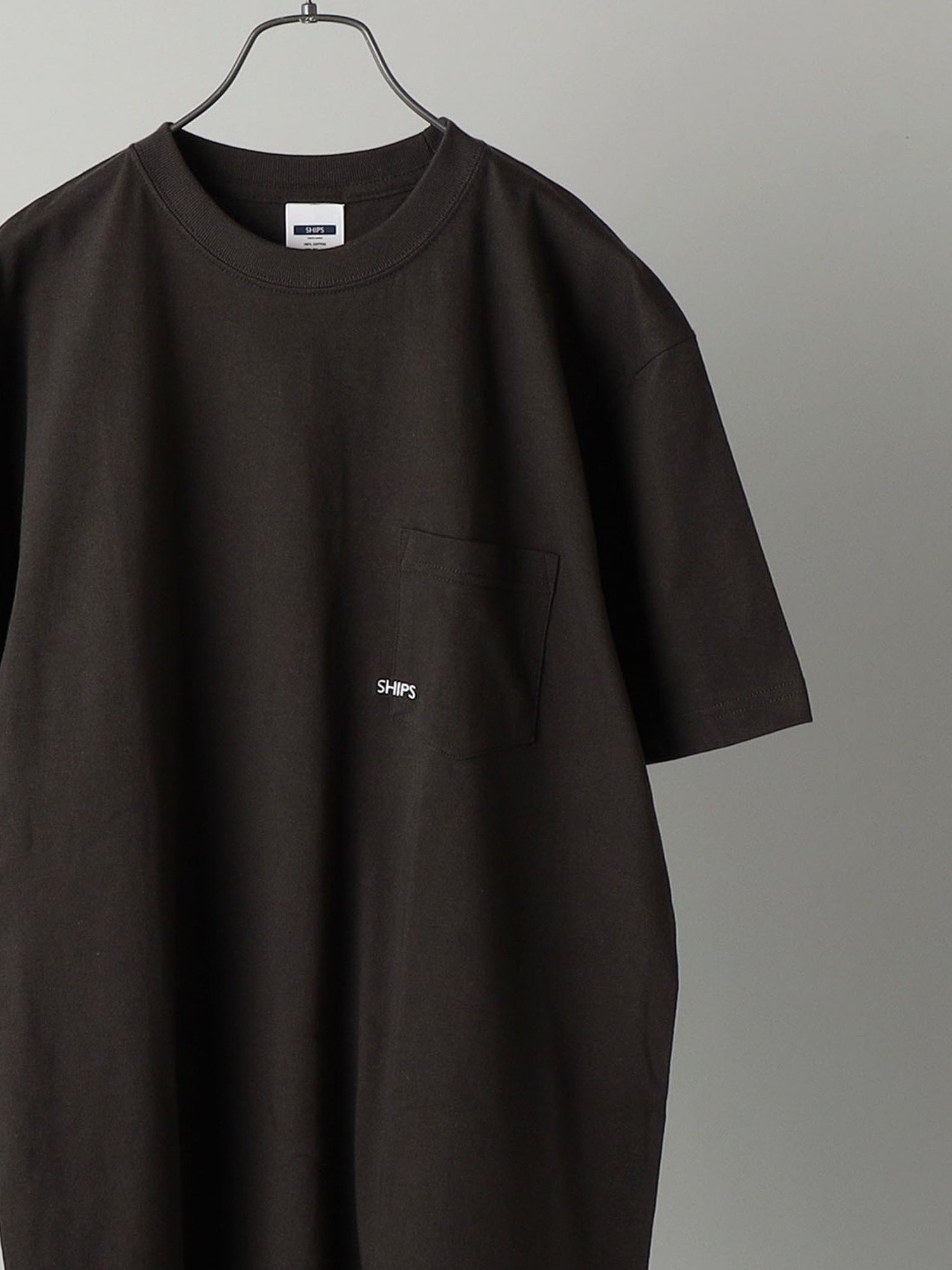 【シップス フォー ウィメン/SHIPS】の【WEB限定】SHIPS マイクロ SHIPSロゴ ポケット Tシャツ インテリア・キッズ・メンズ・レディースファッション・服の通販 founy(ファニー) 　ファッション　Fashion　レディースファッション　WOMEN　トップス・カットソー　Tops/Tshirt　シャツ/ブラウス　Shirts/Blouses　ロング / Tシャツ　T-Shirts　おすすめ　Recommend　クール　Cool　ポケット　Pocket　定番　Standard　ダークグレー|ID: prp329100004375126 ipo3291000000030947809