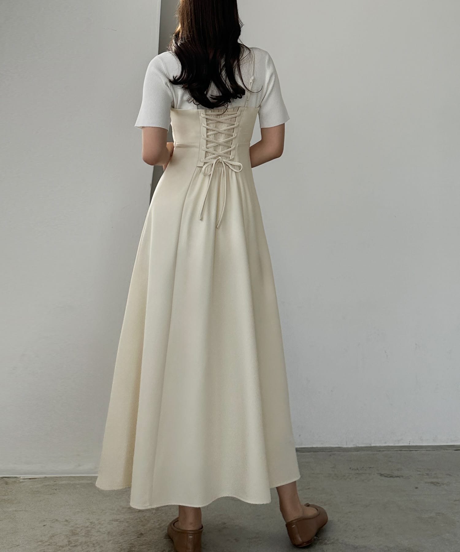 【ジュノア/JUNOAH】のバックレースアップフレアキャミワンピース インテリア・キッズ・メンズ・レディースファッション・服の通販 founy(ファニー) 　ファッション　Fashion　レディースファッション　WOMEN　ワンピース　Dress　キャミワンピース　No Sleeve Dresses　アイボリー|ID: prp329100004376211 ipo3291000000032298583