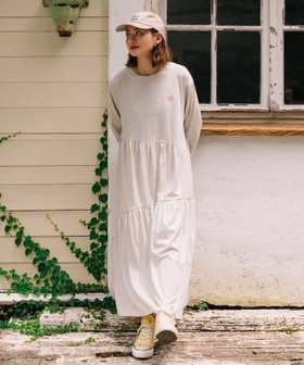 【フリークスストア/FREAK'S STORE】のワンポイントハート刺繍 アシメティアードワンピース 24AW 人気、トレンドファッション・服の通販 founy(ファニー) ファッション Fashion レディースファッション WOMEN ワンピース Dress 2024年 2024 2024-2025秋冬・A/W Aw/Autumn/Winter/Fw/Fall/2024-2025 冬 Winter アシンメトリー Asymmetry カットソー Cut And Sew ギャザー Gather ティアードワンピース Tiered Dress ワンポイント One Point A/W・秋冬 Aw・Autumn/Winter・Fw・Fall-Winter |ID:prp329100004378493