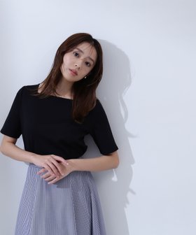 【ナチュラル ビューティー ベーシック/NATURAL BEAUTY BASIC】のベーシックTシャツシリーズ スクエアネック 人気、トレンドファッション・服の通販 founy(ファニー) ファッション Fashion レディースファッション WOMEN トップス・カットソー Tops/Tshirt シャツ/ブラウス Shirts/Blouses ロング / Tシャツ T-Shirts なめらか Smooth カットソー Cut And Sew コンパクト Compact ジャケット Jacket スクエア Square ベーシック Basic 人気 Popularity 定番 Standard |ID:prp329100004394272