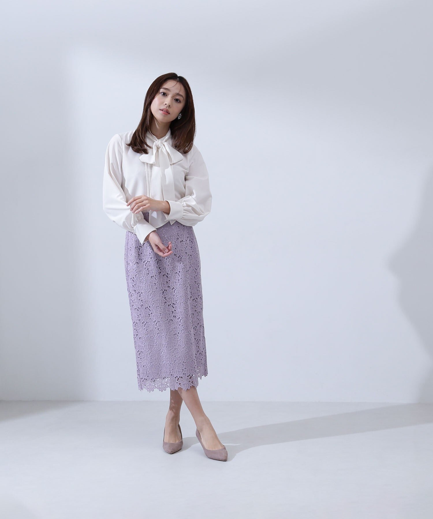 【ナチュラル ビューティー ベーシック/NATURAL BEAUTY BASIC】のフラワーレースタイトスカート 人気、トレンドファッション・服の通販 founy(ファニー) 　ファッション　Fashion　レディースファッション　Ladies' Fashion Online　スカート　Skirt　おすすめ　Recommend　スカラップ　Scalloped　レース　Race　エレガント 上品　Elegant　ビジネス 仕事 通勤　Business　 other-1|ID: prp329100004394769 ipo3291000000032621677