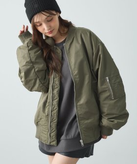 【イング/INGNI】 INGNI/中綿入りBIG MA-1人気、トレンドファッション・服の通販 founy(ファニー) ファッション Fashion レディースファッション WOMEN アウター Coat Outerwear MA-1 MA-1 ギャザー Gather ショルダー Shoulder スマホ Smartphone タートルネック Turtleneck デニム Denim トレンド Trend ドロップ Drop バランス Balance フォルム Form フロント Front ベーシック Basic ボトム Bottom ポケット Pocket リラックス Relax ルーズ Loose ワーク Work A/W・秋冬 Aw・Autumn/Winter・Fw・Fall-Winter |ID:prp329100004398729