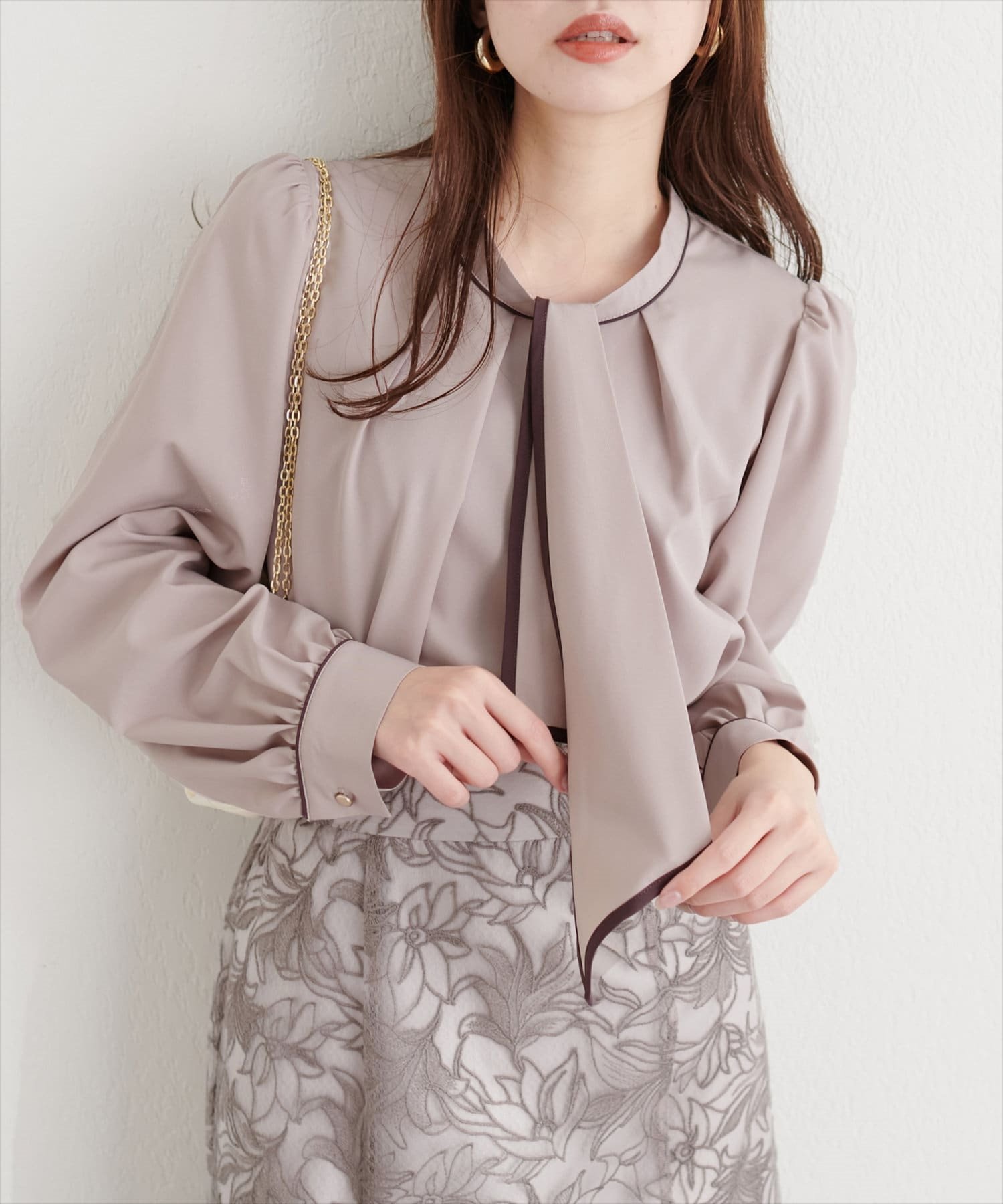 【ナチュラルクチュール/natural couture】の配色ボウタイ2WAYブラウス インテリア・キッズ・メンズ・レディースファッション・服の通販 founy(ファニー) 　ファッション　Fashion　レディースファッション　WOMEN　トップス・カットソー　Tops/Tshirt　シャツ/ブラウス　Shirts/Blouses　2025年　2025　2025春夏・S/S　Ss,Spring/Summer,2025　おすすめ　Recommend　カーディガン　Cardigan　シンプル　Simple　ジャケット　Jacket　ダウン　Down　デニム　Denim　ボトム　Bottom　エレガント 上品　Elegant　A/W・秋冬　Aw・Autumn/Winter・Fw・Fall-Winter　ピンクベージュ|ID: prp329100004399752 ipo3291000000031621742