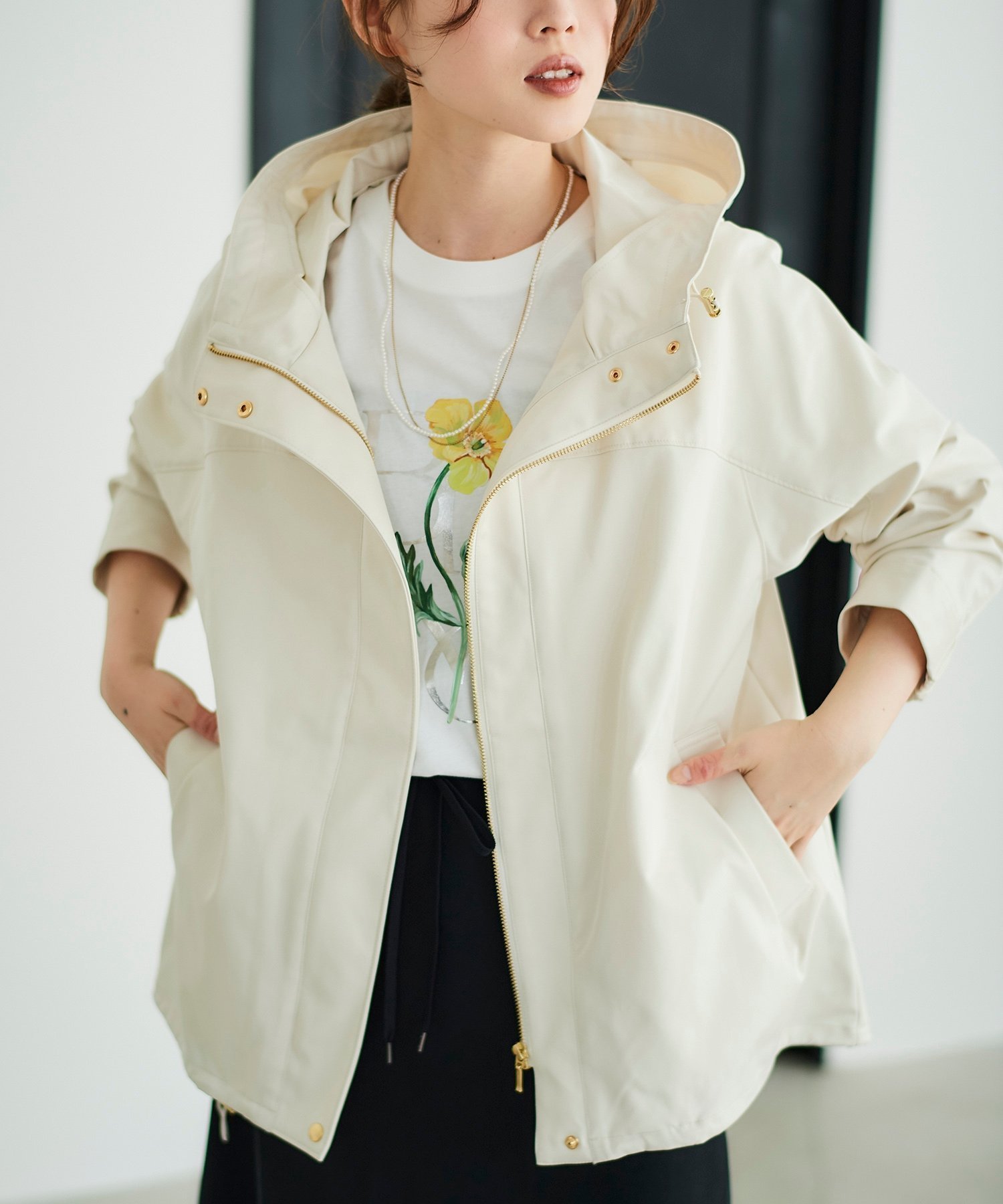 【ルクールブラン/le.coeur blanc】のツイルストレッチフードブルゾン インテリア・キッズ・メンズ・レディースファッション・服の通販 founy(ファニー) 　ファッション　Fashion　レディースファッション　Fashion for Women　アウター　Coat / Outerwear Collection　ブルゾンジャケット・スポーティアウター　Blouson Jackets　おすすめ　Recommended / Our Picks　ウェーブ　Wavy Pattern　ストレート　Straight, Straight Cut　デニム　Denim, Jeans Material　ドローコード　Drawcord, Drawstring Cord　フェミニン　Feminine, Girly　ブルゾン　Blouson, Bomber Jacket　エレガント 上品　Elegant　人気　Popular, Best Seller　アイボリー|ID: prp329100004402302 ipo3291000000033545616