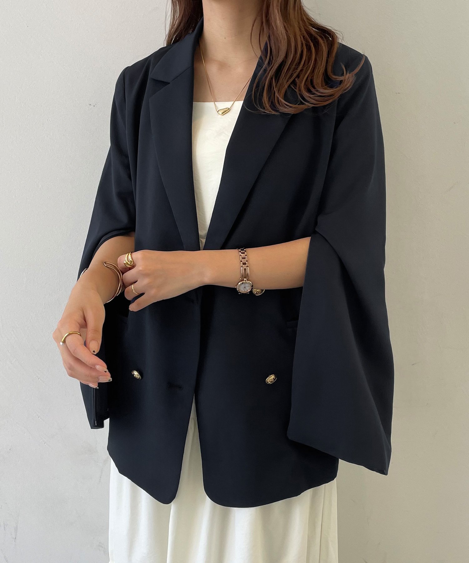 【ジュノア/JUNOAH】の袖スリット金ボタンテーラードジャケット インテリア・キッズ・メンズ・レディースファッション・服の通販 founy(ファニー) 　ファッション　Fashion　レディースファッション　WOMEN　アウター　Coat Outerwear　ジャケット　Jackets　テーラードジャケット　Tailored Jackets　スリット　Slit　ネイビー|ID: prp329100004403209 ipo3291000000031924929