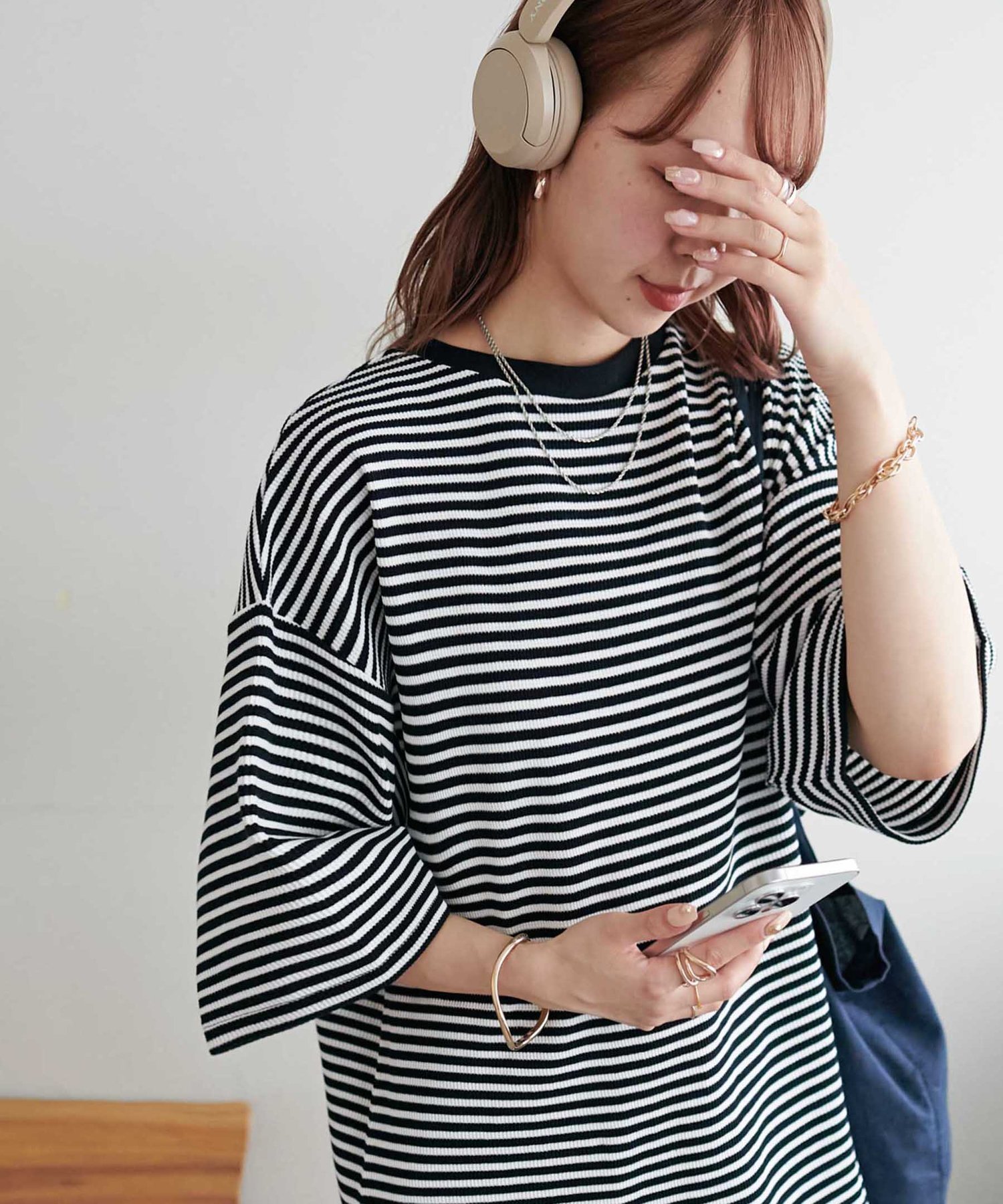 【ディスコート/Discoat】の【24色展開】ワッフル半袖Tシャツ《WEB限定》 インテリア・キッズ・メンズ・レディースファッション・服の通販 founy(ファニー) 　ファッション　Fashion　レディースファッション　Fashion for Women　トップス・カットソー　Cut & Sew Tops　シャツ・ブラウス・オフィスカジュアル　Elegant Blouses & Button-Ups　ロングTシャツ・Tシャツ　Longline T-Shirts & Tees　シンプル　Simple, Minimal　ラウンド　Round, Round Neck　ワッフル　Waffle, Waffle Knit　半袖　Short Sleeve, Half Sleeve　夏　Summer　ブラックその他1|ID: prp329100004405788 ipo3291000000034287905