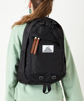 【グレゴリー/GREGORY】の【公式】GREGORY デイパック ダブルサイドポケット 26L 人気、トレンドファッション・服の通販 founy(ファニー) ファッション Fashion レディースファッション WOMEN アウトドア Outdoor アクセサリー Accessories ウォーター Water クラシック Classic ショルダー Shoulder スマート Smart スリーブ Sleeve ダブル Double デイパック Daypack フロント Front ボトム Bottom ポケット Pocket メッシュ Mesh ラップ Wrap おすすめ Recommend |ID:prp329100004410173