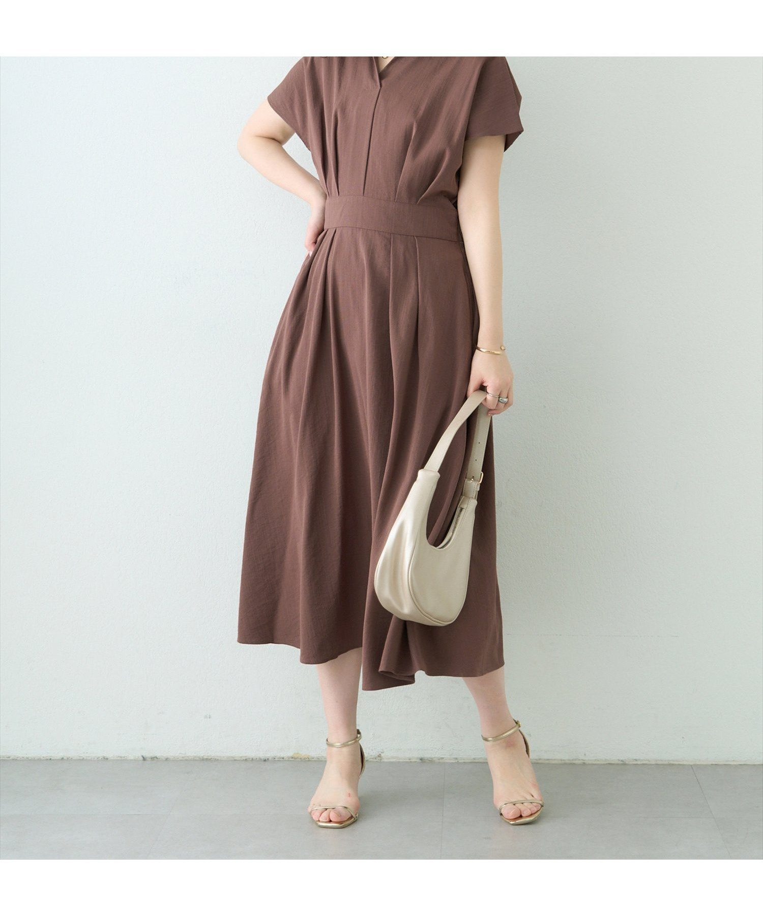 【ナチュラルクチュール/natural couture】の【WEB限定】涼しげスキッパー衿お上品ワンピース(Lサイズ) インテリア・キッズ・メンズ・レディースファッション・服の通販 founy(ファニー) 　ファッション　Fashion　レディースファッション　WOMEN　ワンピース　Dress　カーディガン　Cardigan　シアー　Sheer　スキッパー　Skipper　ストラップサンダル　Strap Sandals　トレンド　Trend　ミュール　Mule　エレガント 上品　Elegant　2025年　2025　2025春夏・S/S　Ss,Spring/Summer,2025　ブラウン|ID: prp329100004415997 ipo3291000000031843433