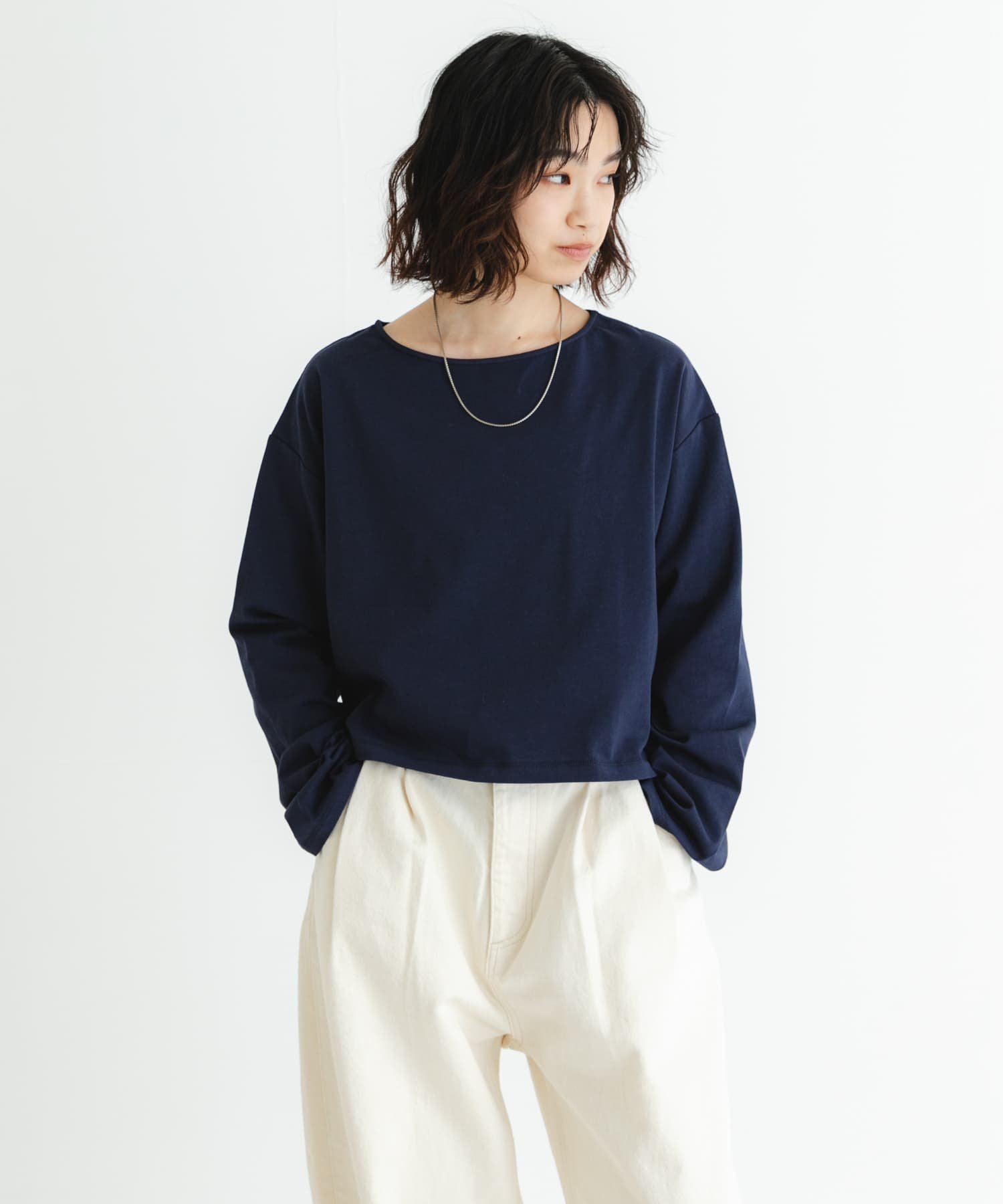 【アーバンリサーチ/URBAN RESEARCH】のショート丈ロングスリーブTシャツ インテリア・キッズ・メンズ・レディースファッション・服の通販 founy(ファニー) 　ファッション　Fashion　レディースファッション　Fashion for Women　トップス・カットソー　Cut & Sew Tops　シャツ・ブラウス・オフィスカジュアル　Elegant Blouses & Button-Ups　ロングTシャツ・Tシャツ　Longline T-Shirts & Tees　2025年　2025　2025春夏・S/S　Spring/Summer 2025 SS25　インナー　Innerwear　カットソー　Cut and Sewn Top　コンパクト　Compact, Small Size　ショート　Short, Short Length　ジャケット　Jacket, Outerwear　スリーブ　Sleeve, Long Sleeve / Short Sleeve　バランス　Balance, Style Balance　リラックス　Relax, Relaxed Fit　ロング　Long, Long-Length　夏　Summer　定番　Standard, Basic Item　S/S・春夏　SS, Spring/Summer, Warm Season　NAVY|ID: prp329100004425423 ipo3291000000033561945