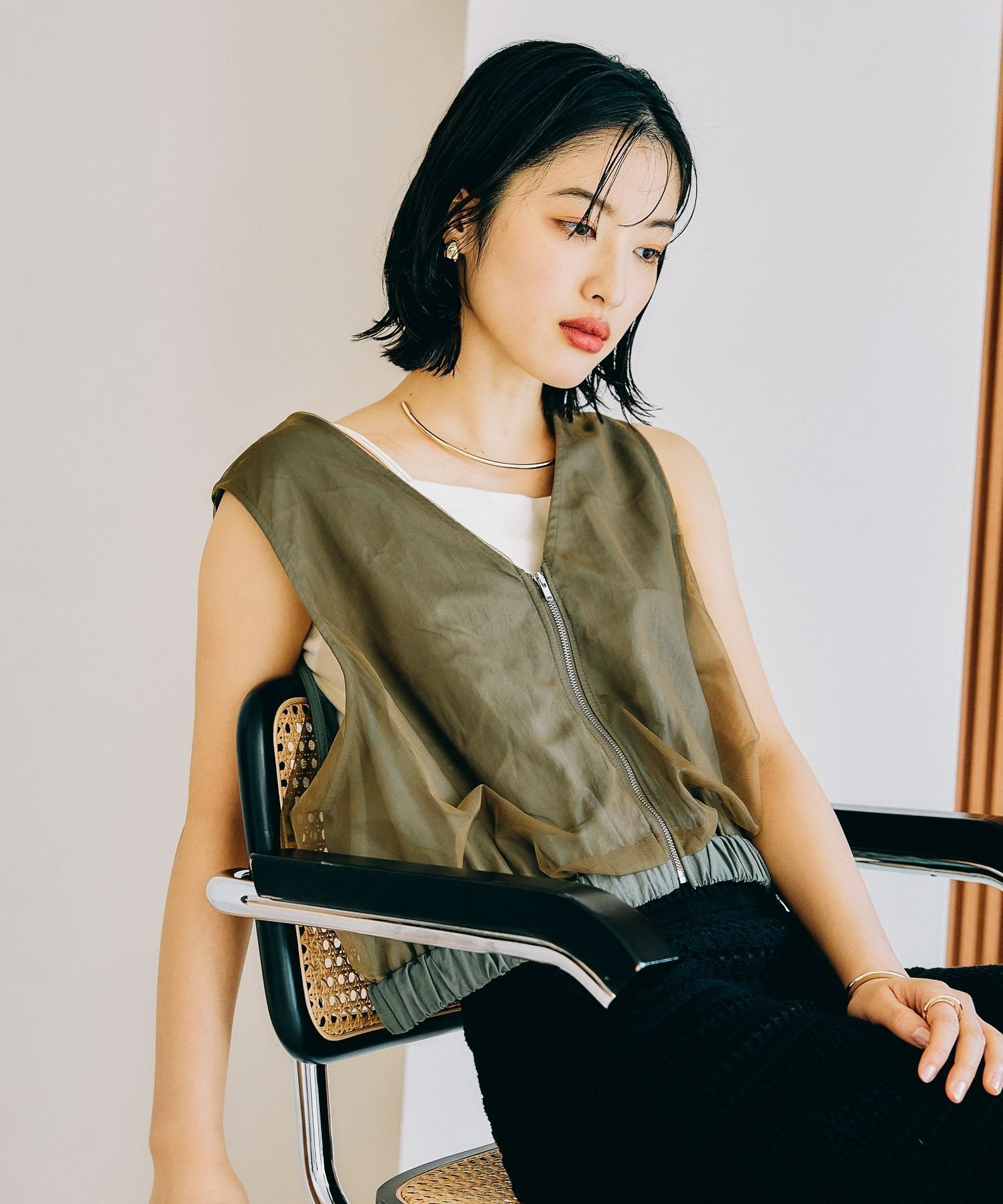 【レプシィム ローリーズファーム/LEPSIM LOWRYS FARM】のチュールドッキングベスト 人気、トレンドファッション・服の通販 founy(ファニー) 　ファッション　Fashion　レディースファッション　WOMEN　アウター　Coat Outerwear　トップス・カットソー　Tops/Tshirt　ベスト/ジレ　Gilets/Vests　インナー　Inner　ショート　Short　チュール　Tulle　ドッキング　Docking　ベスト　Vest　ミリタリー　Military　 other-1|ID: prp329100004426673 ipo3291000000032434351