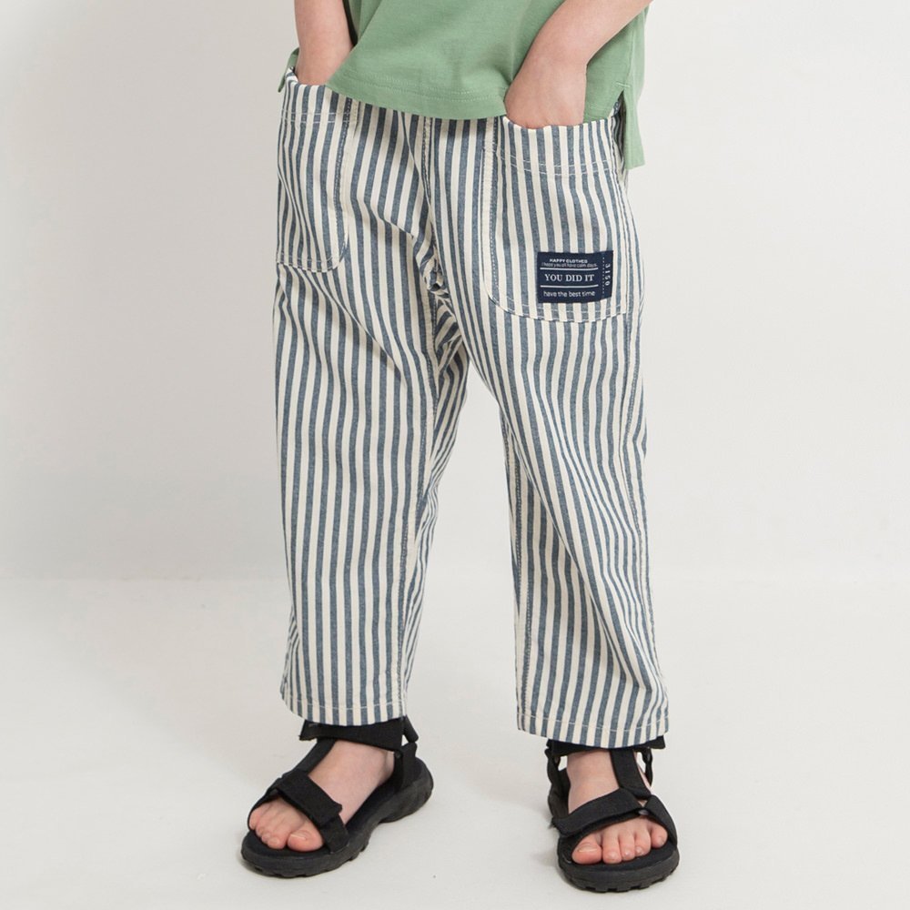 【ブランシェス/branshes / KIDS】の【爽やかシャンブレー】クロップドパンツ インテリア・キッズ・メンズ・レディースファッション・服の通販 founy(ファニー) 　ファッション　Fashion　キッズファッション　KIDS Children’s Clothing　ボトムス　Bottoms/Kids　おすすめ　Recommend　シャンブレー　Chambray　ストライプ　Stripe　ベーシック　Basic　ポケット　Pocket　夏　Summer　春　Spring　無地　Plain Color　ネイビーブルー|ID: prp329100004428182 ipo3291000000032642295