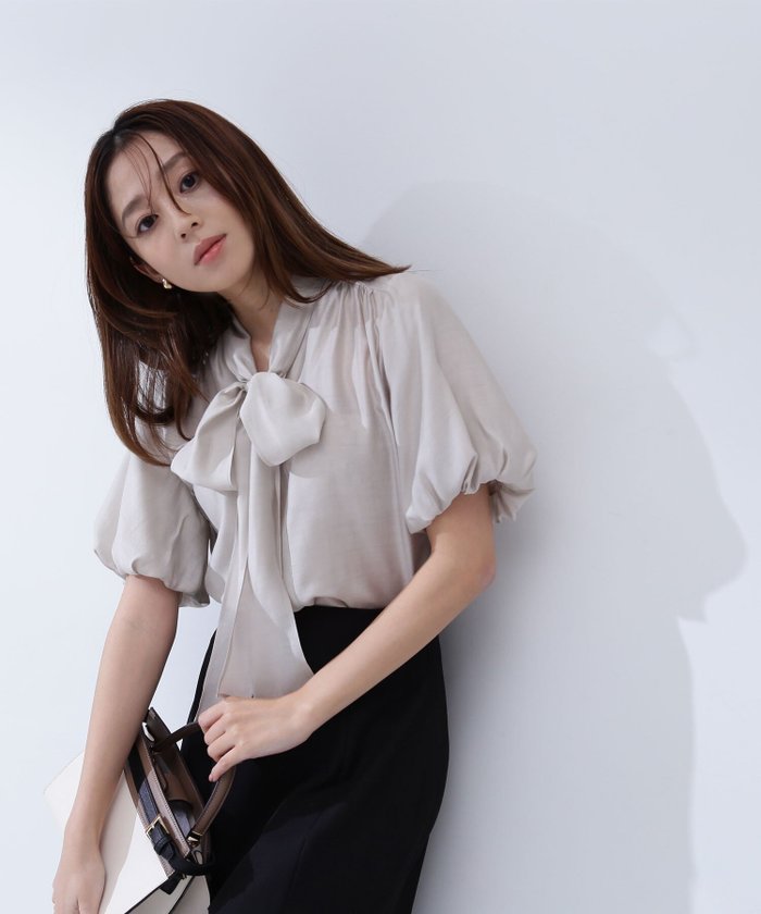 【ナチュラル ビューティー ベーシック/NATURAL BEAUTY BASIC】のシアーボリュームリボンボウブラウス インテリア・キッズ・メンズ・レディースファッション・服の通販 founy(ファニー) https://founy.com/ ファッション Fashion レディースファッション WOMEN トップス・カットソー Tops/Tshirt シャツ/ブラウス Shirts/Blouses おすすめ Recommend シアー Sheer スリーブ Sleeve ダウン Down デニム Denim トレンド Trend バルーン Balloon フロント Front マニッシュ Mannish リボン Ribbon エレガント 上品 Elegant |ID: prp329100004435899 ipo3291000000031994161