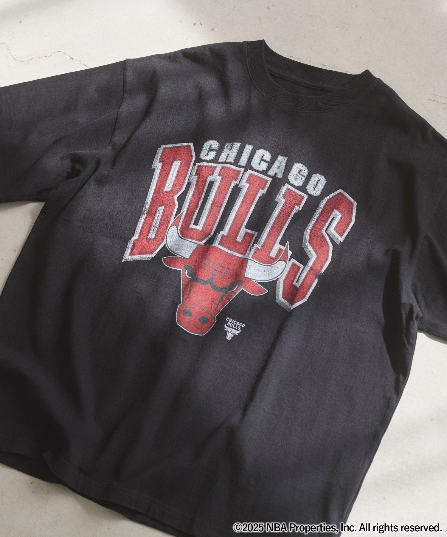 【コーエン/COEN】のNBA別注ヴィンテージライクプリントTシャツ インテリア・キッズ・メンズ・レディースファッション・服の通販 founy(ファニー) 　ファッション　Fashion　レディースファッション　WOMEN　トップス・カットソー　Tops/Tshirt　シャツ/ブラウス　Shirts/Blouses　ロング / Tシャツ　T-Shirts　ウォッシュ　Wash　ヴィンテージ　Vintage　カーゴパンツ　Cargo Pants　グラフィック　Graphic　ショーツ　Shorts　デニム　Denim　トレンド　Trend　ニューヨーク　New York　人気　Popularity　パープル　Purple　別注　Special Order　おすすめ　Recommend　BLACK|ID: prp329100004438902 ipo3291000000031957283