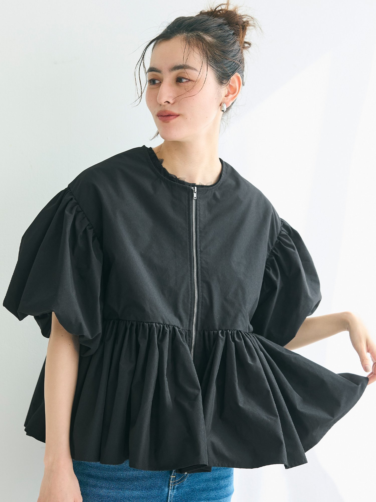 【コカ/COCA】のパリフワバルーンギャザージャケット インテリア・キッズ・メンズ・レディースファッション・服の通販 founy(ファニー) 　ファッション　Fashion　レディースファッション　WOMEN　アウター　Coat Outerwear　ジャケット　Jackets　おすすめ　Recommend　インナー　Inner　ギャザー　Gather　スラックス　Slacks　スリーブ　Sleeve　デニム　Denim　フェミニン　Feminine　ペプラム　Peplum　ポケット　Pocket　レギンス　Leggings　ロング　Long　エレガント 上品　Elegant　Black|ID: prp329100004444609 ipo3291000000031992644