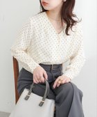 【ナチュラルクチュール/natural couture】の【WEB限定】プチプラちびパールとろみブラウス 人気、トレンドファッション・服の通販 founy(ファニー) ファッション Fashion レディースファッション WOMEN トップス・カットソー Tops/Tshirt シャツ/ブラウス Shirts/Blouses 2025年 2025 2025春夏・S/S Ss,Spring/Summer,2025 とろみ Thickness インナー Inner キャミワンピース Cami Dress スラックス Slacks デニム Denim パール Pearl フレア Flare フロント Front プチプライス・低価格 Affordable マーメイド Mermaid ロング Long エレガント 上品 Elegant thumbnail ドット|ID: prp329100004450699 ipo3291000000031214963