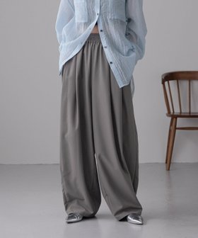 【ローリーズファーム/LOWRYS FARM】のイージーワイドコクーンパンツ 人気、トレンドファッション・服の通販 founy(ファニー) ファッション Fashion レディースファッション Fashion for Women パンツ Pants & Trousers おすすめ Recommended / Our Picks なめらか Smooth, Silky Texture ギャザー Gathered, Ruffled コクーン Cocoon, Cocoon Silhouette コンパクト Compact, Small Size ショート Short, Short Length バランス Balance, Style Balance リラックス Relax, Relaxed Fit |ID:prp329100004457463
