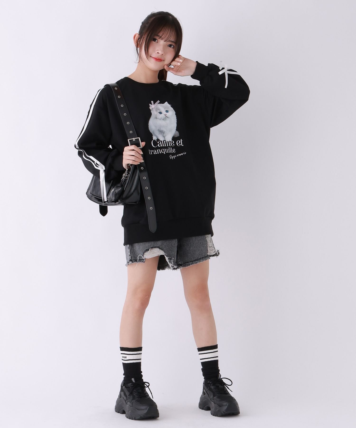 【レピピアルマリオ/repipi armario / KIDS】のニャンニャンリボンワンピース インテリア・キッズ・メンズ・レディースファッション・服の通販 founy(ファニー) 　ファッション　Fashion　キッズファッション　KIDS　ワンピース　Dress/Kids　おすすめ　Recommend　スニーカー　Sneakers　ソックス　Socks　フロント　Front　プリント　Print　ボトム　Bottom　リボン　Ribbon　ルーズ　Loose　レース　Race　ブラック09|ID: prp329100004465409 ipo3291000000031295227