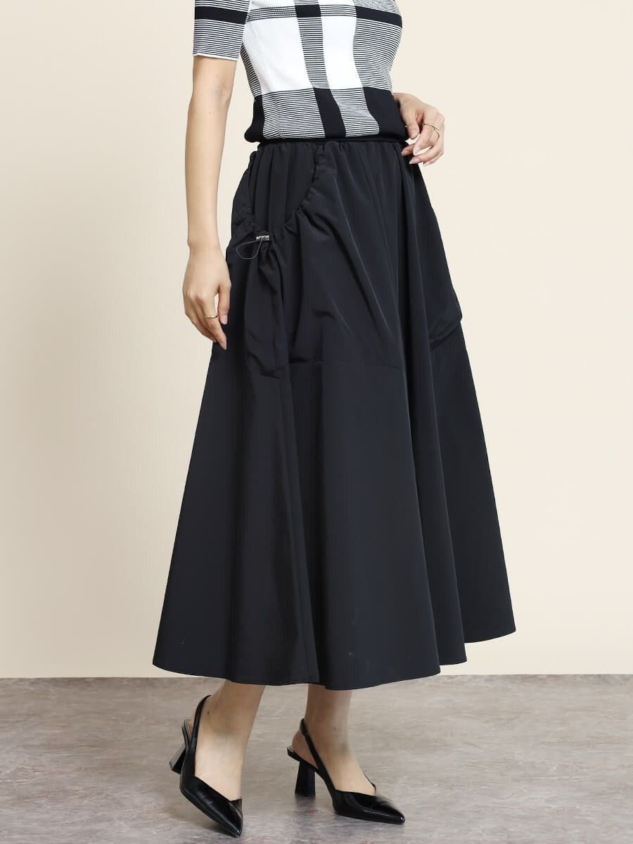 【ヴァン/Vin】のサイドドロストポケットスカート インテリア・キッズ・メンズ・レディースファッション・服の通販 founy(ファニー) 　ファッション　Fashion　レディースファッション　WOMEN　スカート　Skirt　コンパクト　Compact　スタイリッシュ　Stylish　タフタ　Taffeta　ドローコード　Draw Cord　バランス　Balance　フレア　Flare　ポケット　Pocket　ブラック|ID: prp329100004466077 ipo3291000000032060244
