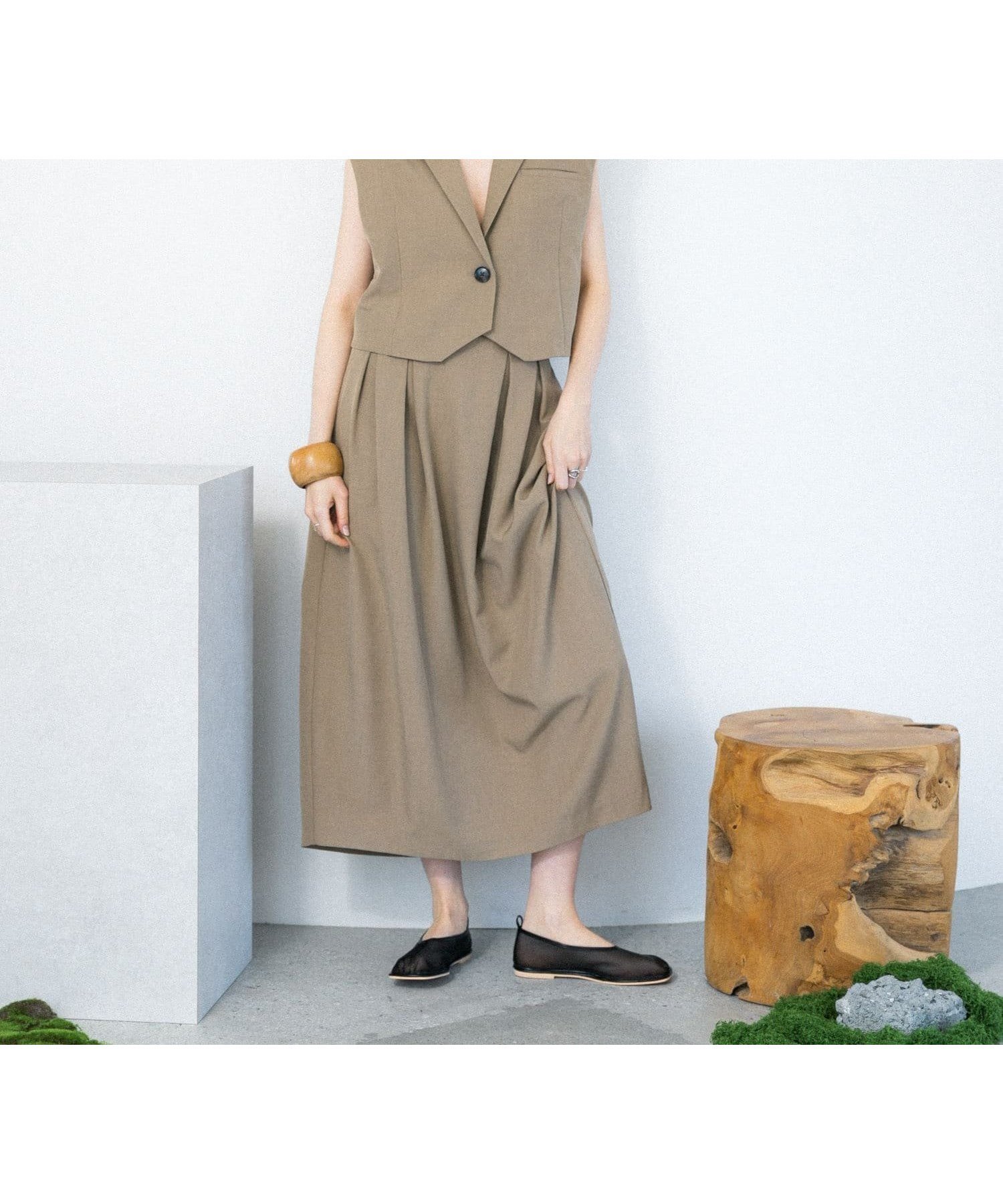 【ケービーエフ/KBF / URBAN RESEARCH】のコクーンタックスカート インテリア・キッズ・メンズ・レディースファッション・服の通販 founy(ファニー) 　ファッション　Fashion　レディースファッション　WOMEN　スカート　Skirt　2025年　2025　2025春夏・S/S　Ss,Spring/Summer,2025　おすすめ　Recommend　シンプル　Simple　セットアップ　Set Up　ベーシック　Basic　夏　Summer　S/S・春夏　Ss・Spring/Summer　SAND|ID: prp329100004466131 ipo3291000000032366003