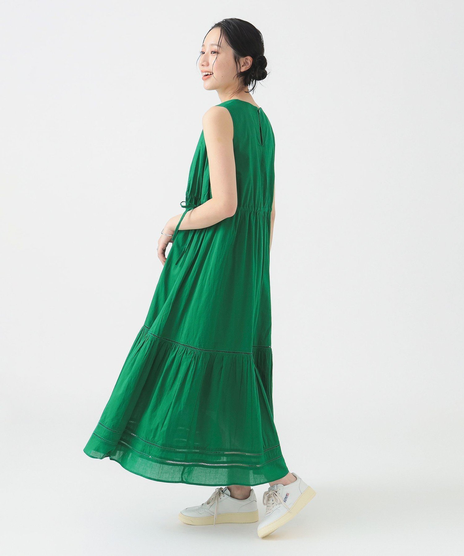 【ビーミングライフストアバイビームス/B:MING LIFE STORE by BEAMS】のティアード ノースリーブ マキシ ワンピース(S~M) 25SS おでかけ ウォッシャブル 旅行 きれいめ インテリア・キッズ・メンズ・レディースファッション・服の通販 founy(ファニー) 　ファッション　Fashion　レディースファッション　WOMEN　ワンピース　Dress　2025年　2025　2025春夏・S/S　Ss,Spring/Summer,2025　おすすめ　Recommend　ウォッシャブル　Washable　ティアード　Tiered　ノースリーブ　No Sleeve　マキシ　Maxi　今季　This Season　定番　Standard　旅行　Travel　GREEN|ID: prp329100004470288 ipo3291000000031852741