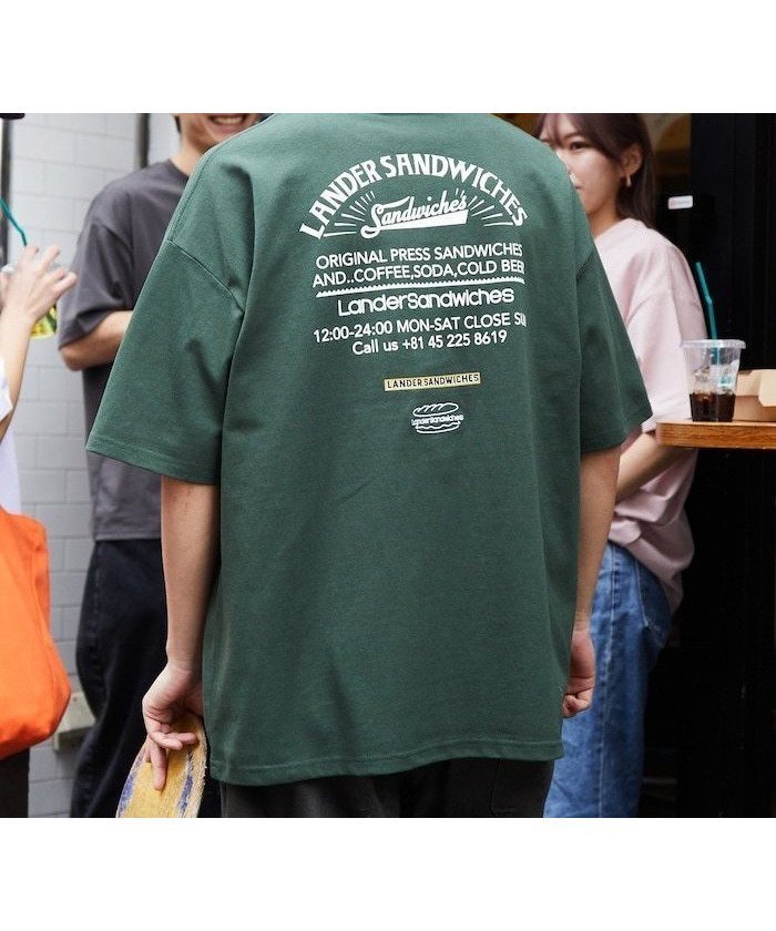 【フリークスストア/FREAK'S STORE】のLANDER SANDWICHES×FREAK S STORE ランダー 別注 ビッグシルエット バックプリント クルーネックTシャツ 【限定展開】 25SS インテリア・キッズ・メンズ・レディースファッション・服の通販 founy(ファニー) 　ファッション　Fashion　レディースファッション　Fashion for Women　トップス・カットソー　Cut & Sew Tops　シャツ・ブラウス・オフィスカジュアル　Elegant Blouses & Button-Ups　ロングTシャツ・Tシャツ　Longline T-Shirts & Tees　バッグ　Bags　2025年　2025　2025春夏・S/S　Spring/Summer 2025 SS25　グラフィック　Graphic, Graphic Design　コラボ　Collaboration, Collab　シンプル　Simple, Minimal　ビッグ　Big, Oversized　プリント　Print, Printed Pattern　ワンポイント　One Point, Statement Accent　人気　Popular, Best Seller　別注　Limited Edition, Custom Order　夏　Summer　S/S・春夏　SS, Spring/Summer, Warm Season　グリーン|ID: prp329100004470562 ipo3291000000032740760