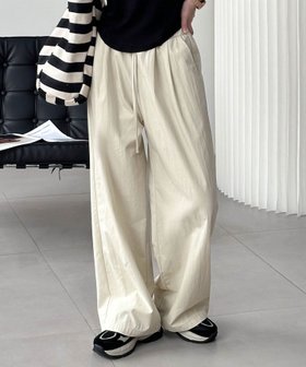 【アイモハ/aimoha】のaimoha -select-/シンプルワイドパンツ 人気、トレンドファッション・服の通販 founy(ファニー) ファッション Fashion レディースファッション WOMEN パンツ Pants おすすめ Recommend シンプル Simple スニーカー Sneakers ポケット Pocket ワイド Wide 夏 Summer 定番 Standard 春 Spring S/S・春夏 Ss・Spring/Summer |ID:prp329100004470960