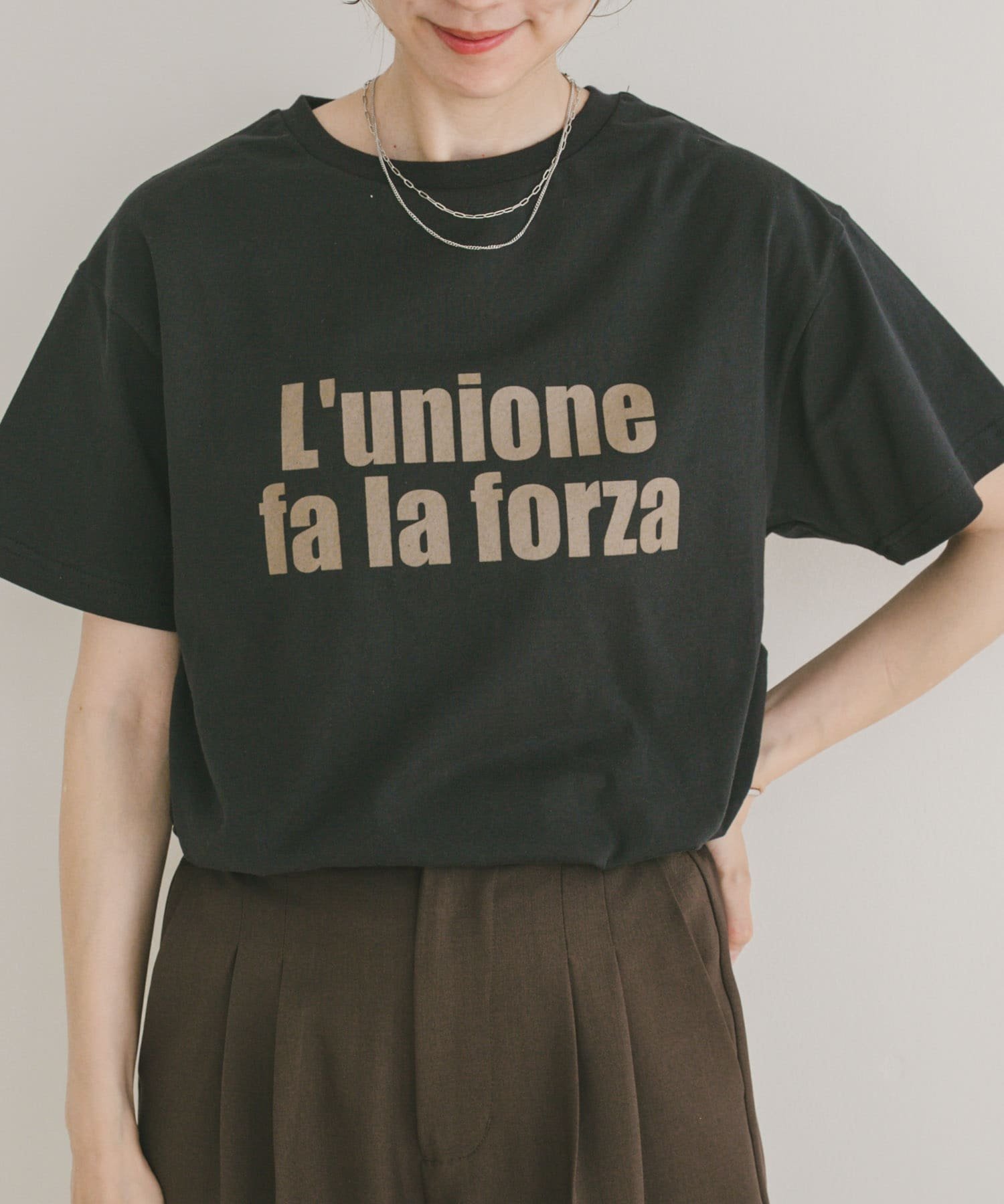 【アイテムズアーバンリサーチ/ITEMS URBAN RESEARCH】のロゴハンソデTシャツ インテリア・キッズ・メンズ・レディースファッション・服の通販 founy(ファニー) 　ファッション　Fashion　レディースファッション　Fashion for Women　トップス・カットソー　Cut & Sew Tops　シャツ・ブラウス・オフィスカジュアル　Elegant Blouses & Button-Ups　ロングTシャツ・Tシャツ　Longline T-Shirts & Tees　2025年　2025　2025春夏・S/S　Spring/Summer 2025 SS25　半袖　Short Sleeve, Half Sleeve　夏　Summer　S/S・春夏　SS, Spring/Summer, Warm Season　D.NVY|ID: prp329100004472118 ipo3291000000033544133