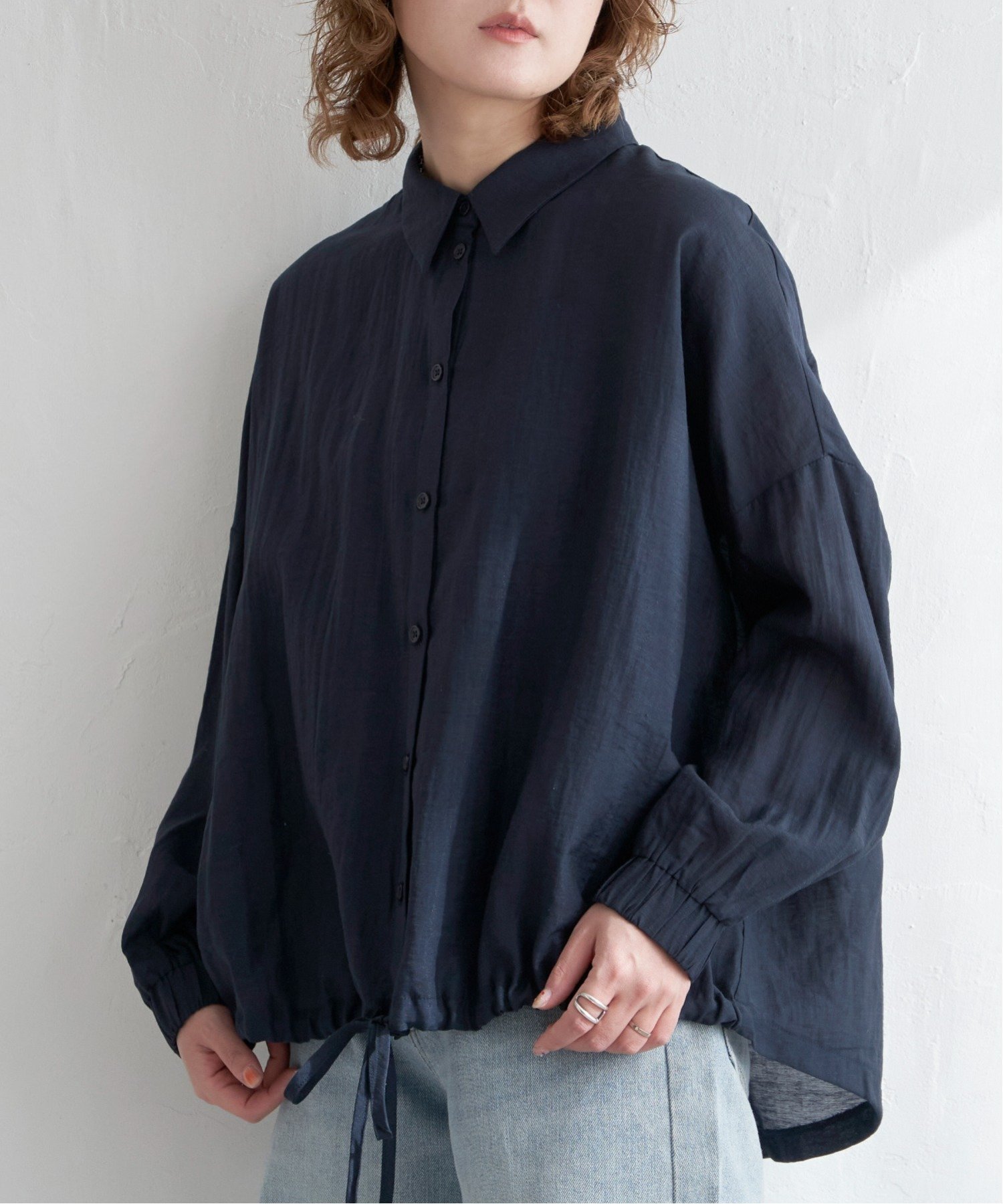 【ノッチ/notch】の裾ドロストシャツ インテリア・キッズ・メンズ・レディースファッション・服の通販 founy(ファニー) 　ファッション　Fashion　レディースファッション　WOMEN　トップス・カットソー　Tops/Tshirt　シャツ/ブラウス　Shirts/Blouses　定番　Standard　ネイビー|ID: prp329100004472356 ipo3291000000032295622
