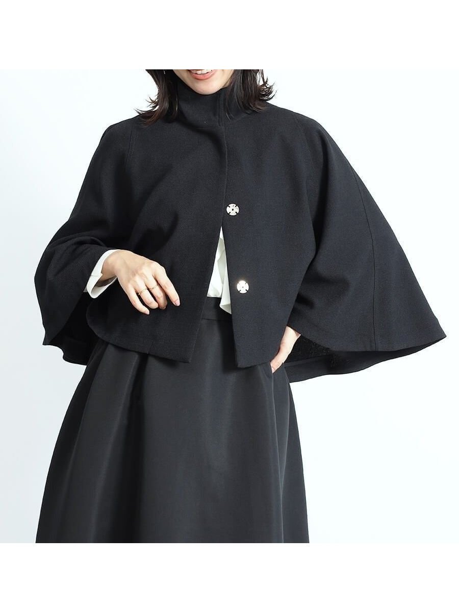【ヴァン/Vin】のスタンドカラーケープコート インテリア・キッズ・メンズ・レディースファッション・服の通販 founy(ファニー) 　ファッション　Fashion　レディースファッション　Fashion for Women　アウター　Coat / Outerwear Collection　コート・ロングコート・ピーコート　Long Coats, Peacoats & More　インナー　Innerwear　ショート　Short, Short Length　スタンド　Stand Collar, Upright Stand　バランス　Balance, Style Balance　ボトム　Bottoms, Lower Wear　エレガント 上品　Elegant　ブラック|ID: prp329100004472382 ipo3291000000032449480