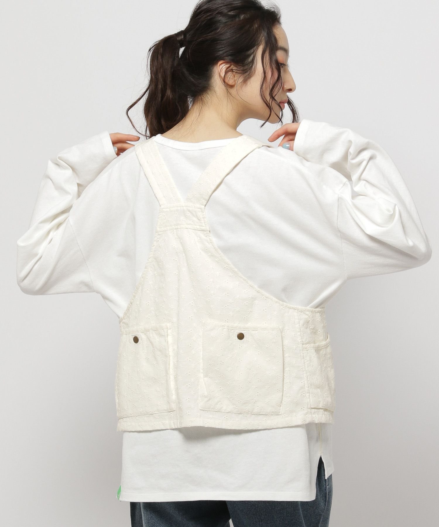 【ニコアンド/niko and】のポケットワークベスト インテリア・キッズ・メンズ・レディースファッション・服の通販 founy(ファニー) 　ファッション　Fashion　レディースファッション　WOMEN　アウター　Coat Outerwear　トップス・カットソー　Tops/Tshirt　ベスト/ジレ　Gilets/Vests　おすすめ　Recommend　シンプル　Simple　フロント　Front　プリント　Print　ベスト　Vest　ポケット　Pocket　レース　Race　ワーク　Work　レース51|ID: prp329100004472463 ipo3291000000031913352