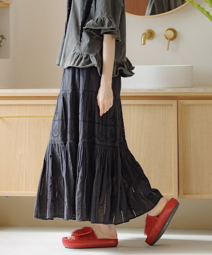 【ニコアンド/niko and】のカットワークレースロングスカート インテリア・キッズ・メンズ・レディースファッション・服の通販 founy(ファニー) https://founy.com/ ファッション Fashion レディースファッション WOMEN スカート Skirt ロングスカート Long Skirt おすすめ Recommend ギャザー Gather サンダル Sandals デニム Denim トレンド Trend フレア Flare リゾート Resort レース Race ロング Long 今季 This Season 夏 Summer 春 Spring S/S・春夏 Ss・Spring/Summer |ID: prp329100004473130 ipo3291000000031905457