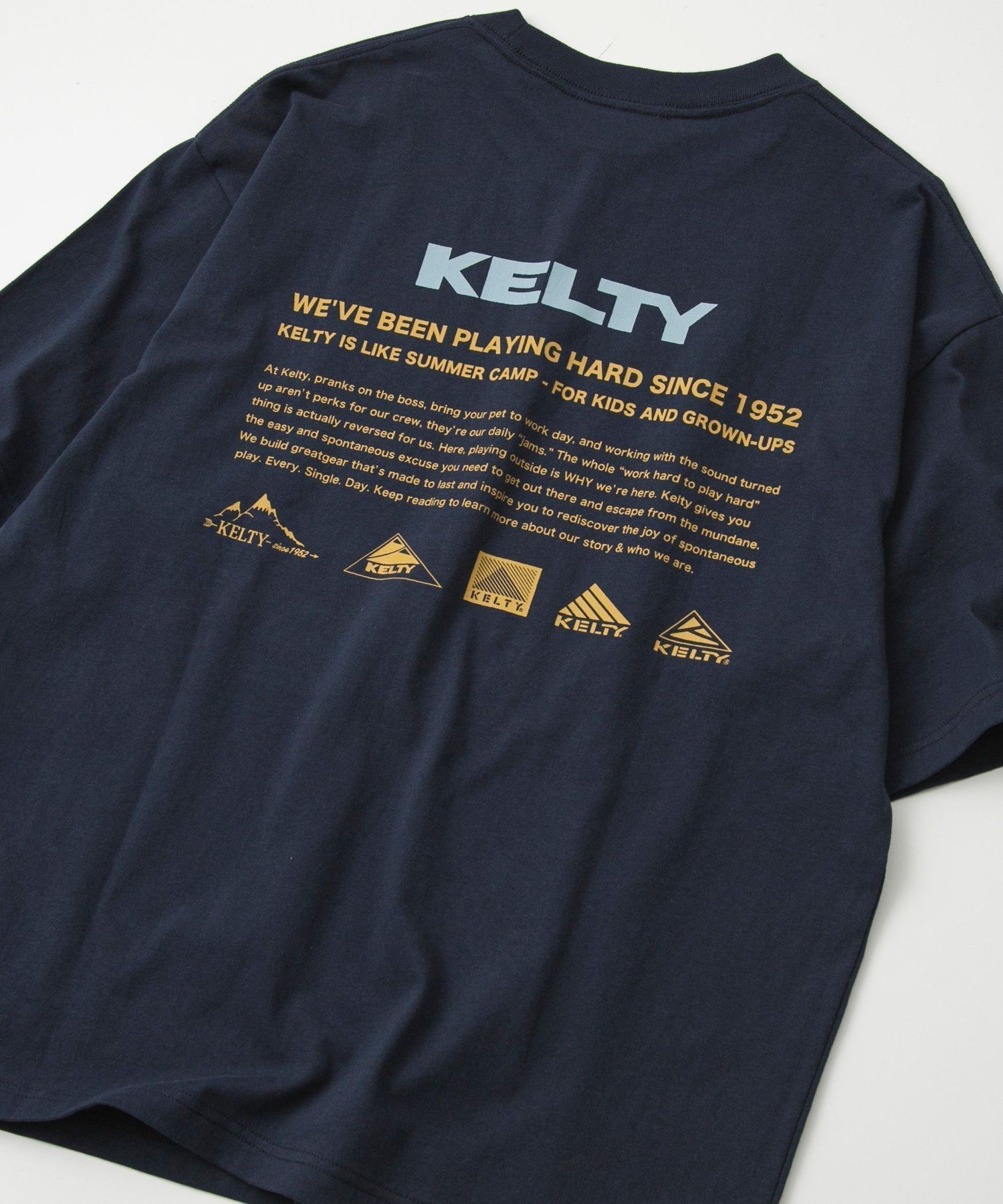 【コーエン メン/COEN / MEN】のKELTY(ケルティ)別注バックプリントTシャツ インテリア・キッズ・メンズ・レディースファッション・服の通販 founy(ファニー) 　ファッション　Fashion　メンズファッション　Men's Style Online　アウトドア　Outdoor　カリフォルニア　California　シンプル　Simple　トレンド　Trend　フロント　Front　プリント　Print　別注　Special Order　半袖　Short Sleeve　リラックス　Relax　おすすめ　Recommend　NAVY|ID: prp329100004474189 ipo3291000000032627612