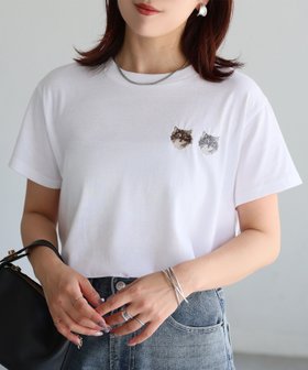 【リベリー/Riberry】のネコ刺繍半袖Tシャツ 人気、トレンドファッション・服の通販 founy(ファニー) ファッション Fashion レディースファッション Fashion for Women トップス・カットソー Cut & Sew Tops シャツ・ブラウス・オフィスカジュアル Elegant Blouses & Button-Ups ロングTシャツ・Tシャツ Longline T-Shirts & Tees インナー Innerwear コンパクト Compact, Small Size ジャケット Jacket, Outerwear スウェット / スエット Sweatshirt, Sweatwear ティアードスカート Tiered Skirt, Flounced Skirt デニム Denim, Jeans Material ネコ Cat, Feline Motif 猫 Cat, Kitty フェイス Face, Facial Design ボトム Bottoms, Lower Wear 半袖 Short Sleeve, Half Sleeve ロング Long, Long-Length ワイド Wide, Wide Fit |ID:prp329100004474664